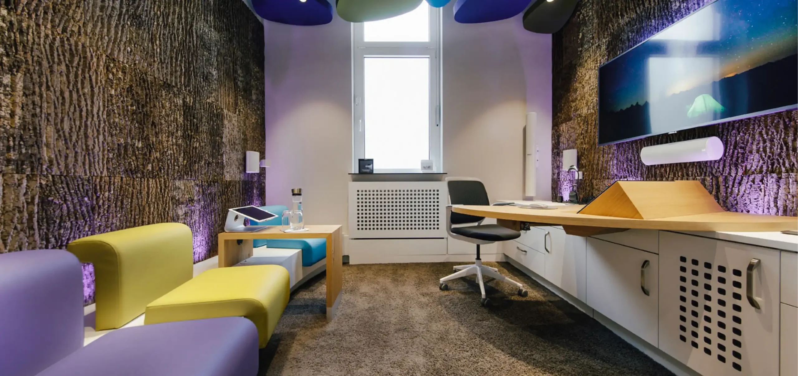 Hörakustikgeschäft, Verkaufsraum, Böhm Hörakustik, Stadt: Pforzheim, Verkaufstresen, Innenausbau, Möbeldesign, Raumkonzeption